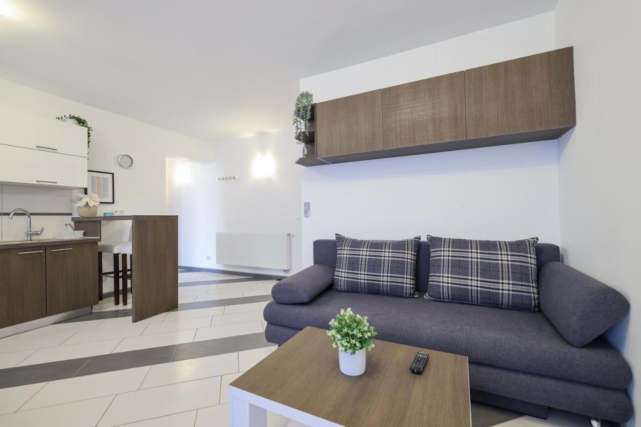 ביבינייה Apartments Nicola With Private Pool מראה חיצוני תמונה